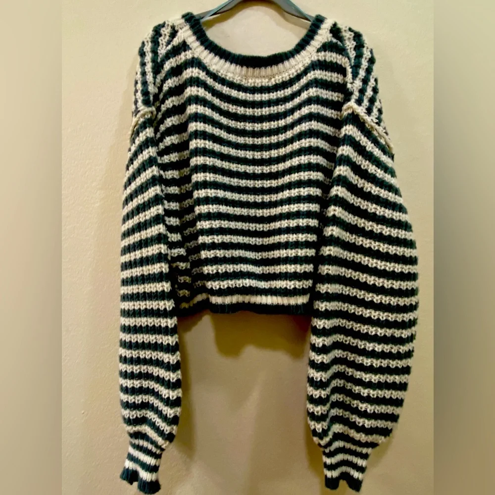 Miss Love - Cropped sweater - Picture 2 of 6